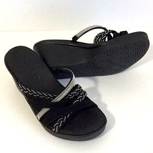 Sketchers Rumblers Wedge Size 6